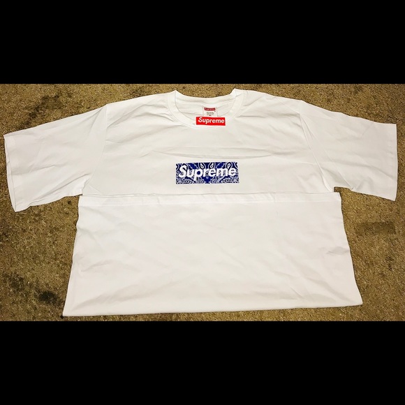 Supreme T-Shirt.